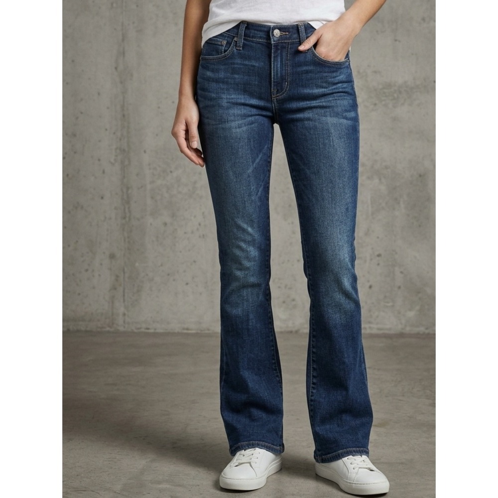 Lucky Brand low Rise Sweet Bootcut Jeans Dark Wash Denim 2/26 Regular